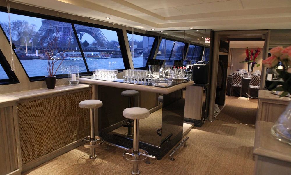 Ob 57bdd2 Azzam Yacht 180m De Long