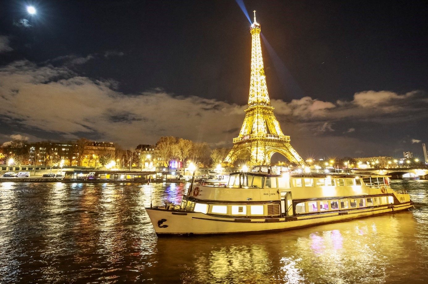 quai vue tour eiffel