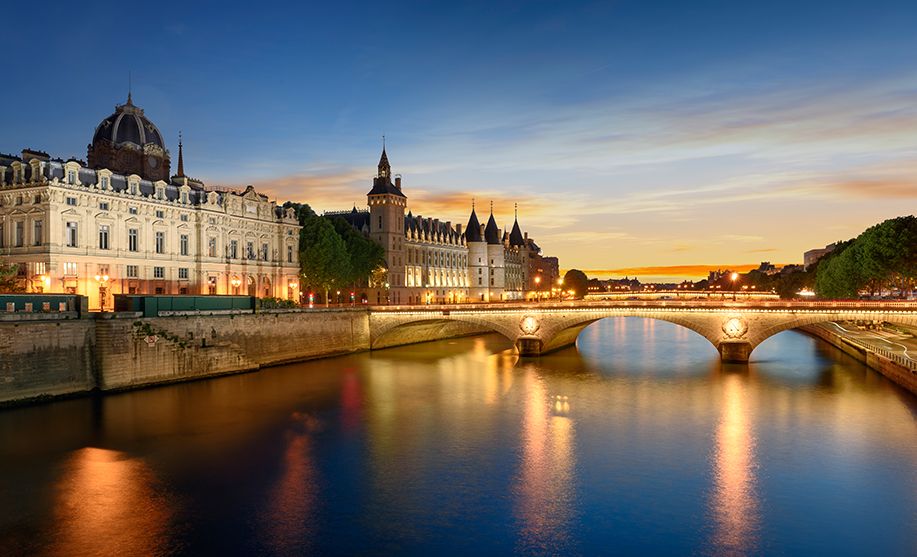 soiree entreprise paris sur la seine